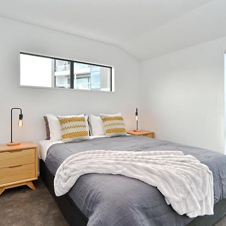 Salisbury Style - Modern City Apartment - Christchurch Holiday Homes ภายนอก รูปภาพ